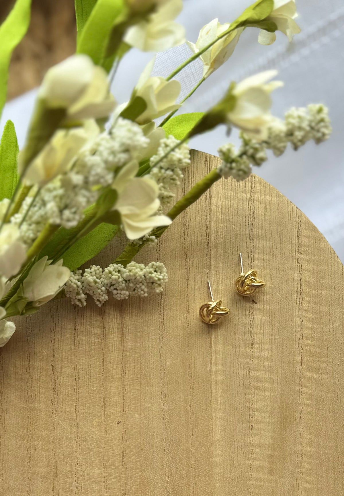 Knot Stud