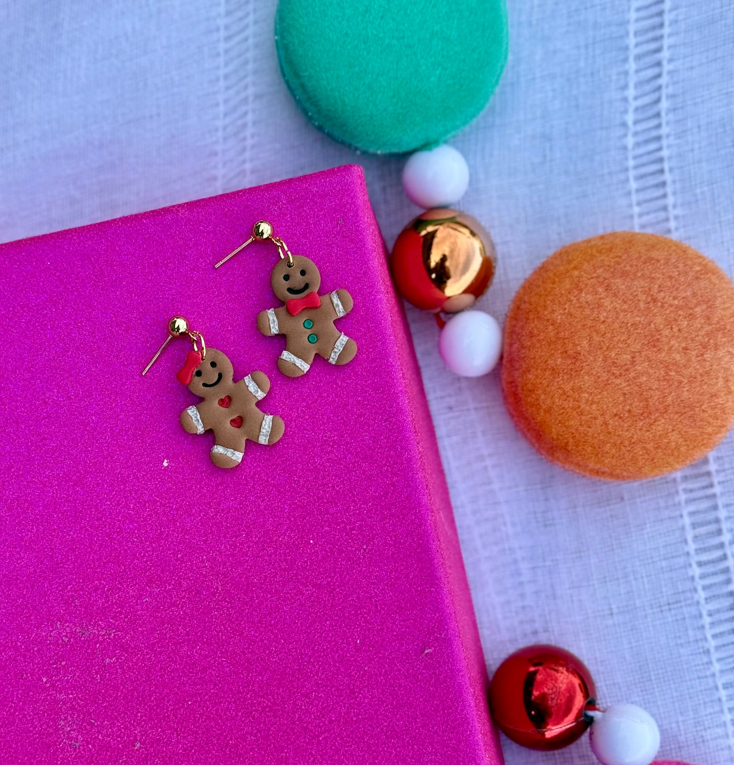 The Mr & Mrs’ Dangle