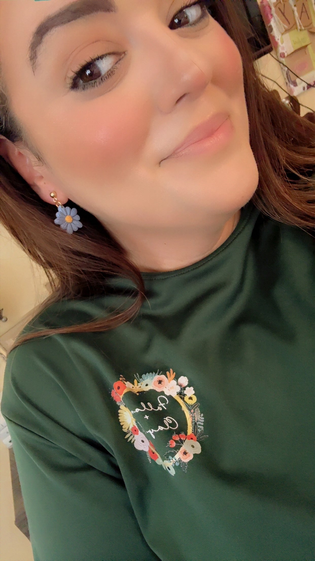 Pretty Little Daisy Dangle